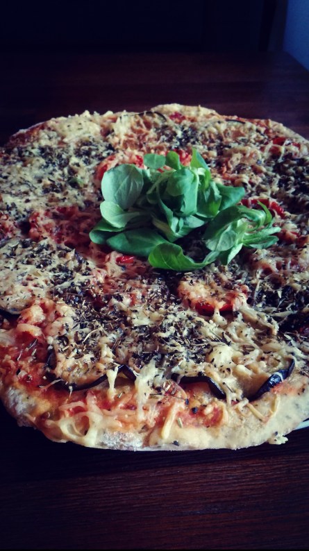 Pizza à l'aubergine